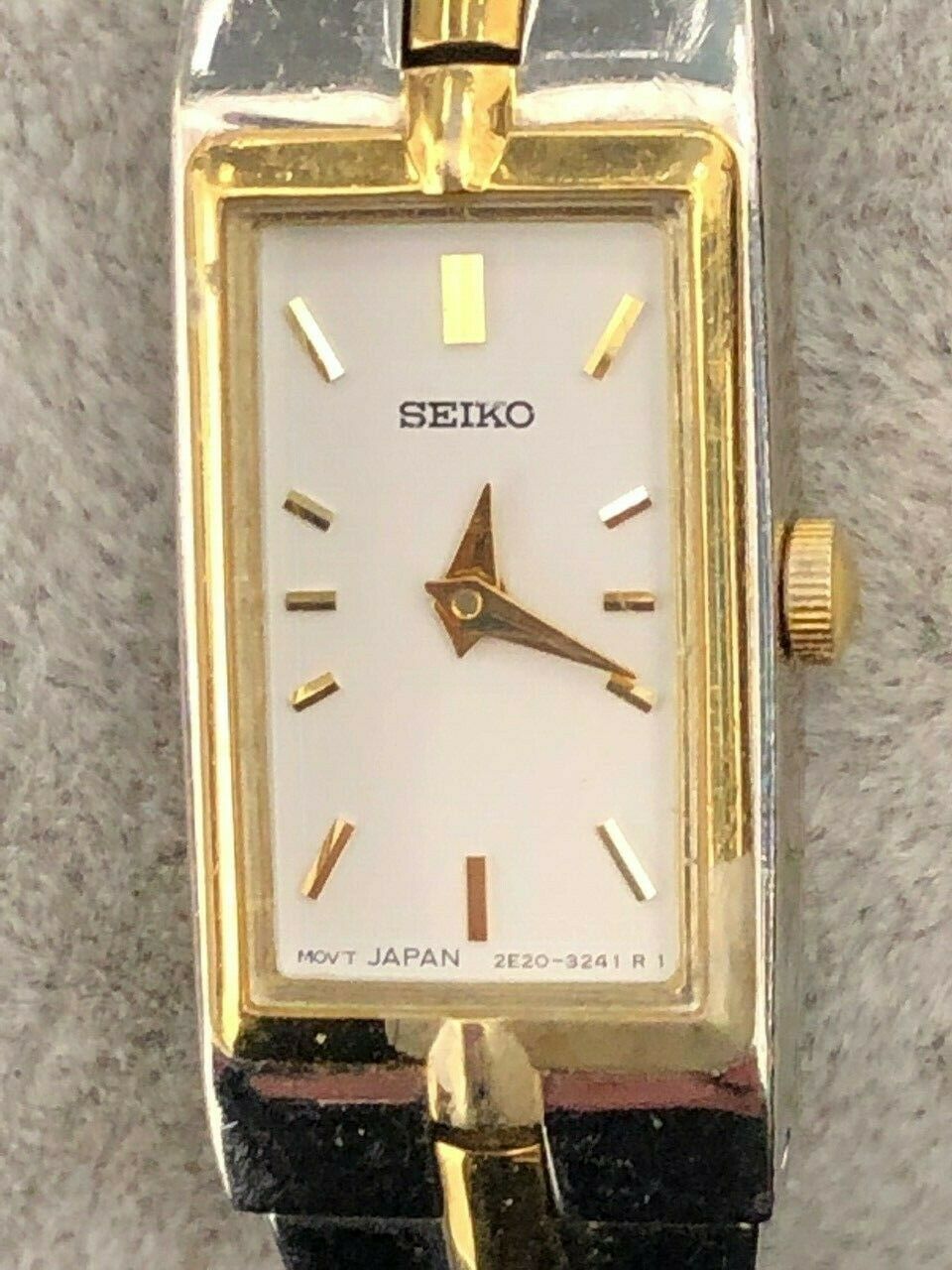 Women s Seiko 2E20 7479 Two Tone Dress Watch New Battery