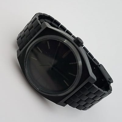 Nixon minimal hot sale