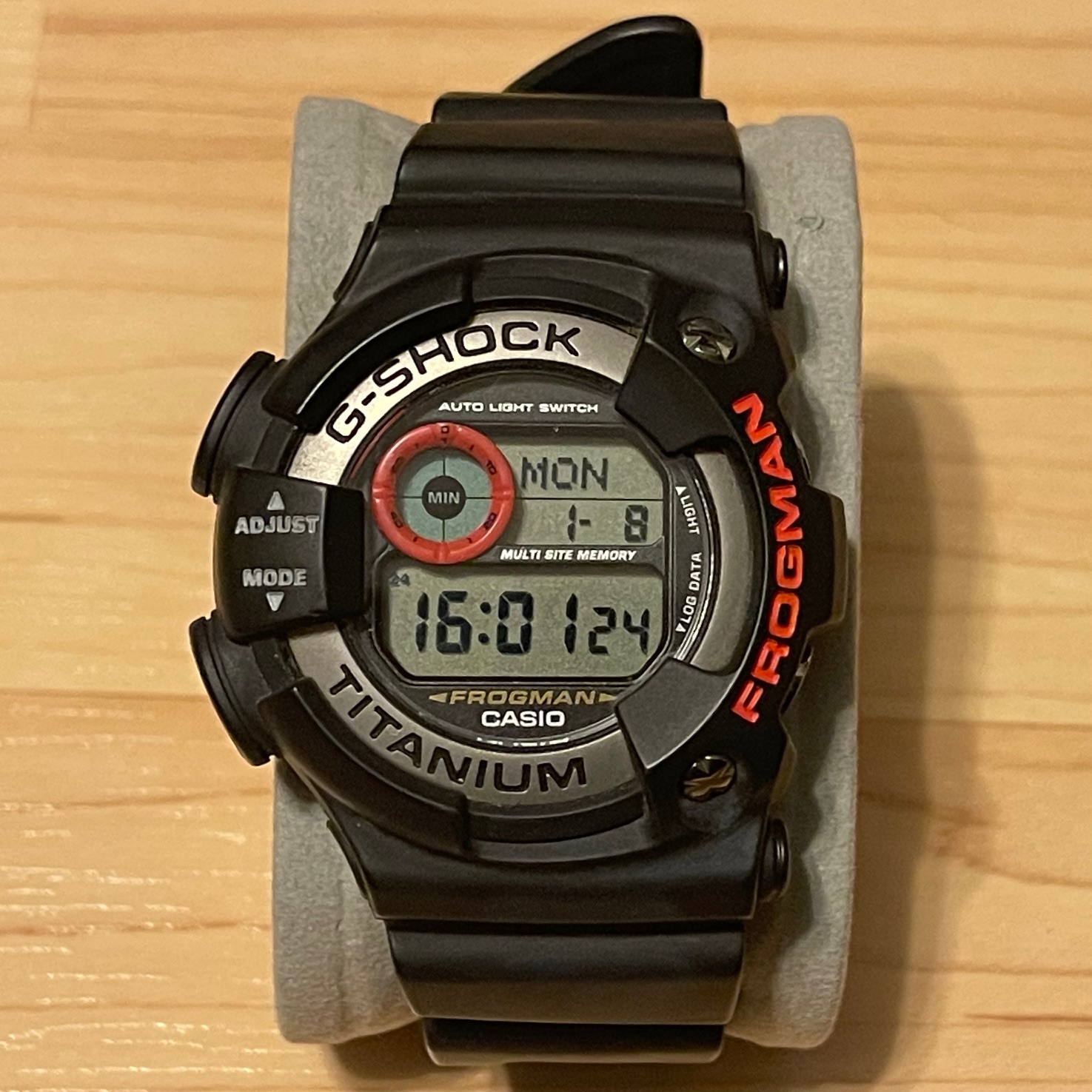 WTS] Casio G-Shock DW-9900-1C Vintage Titanium Frogman Digital