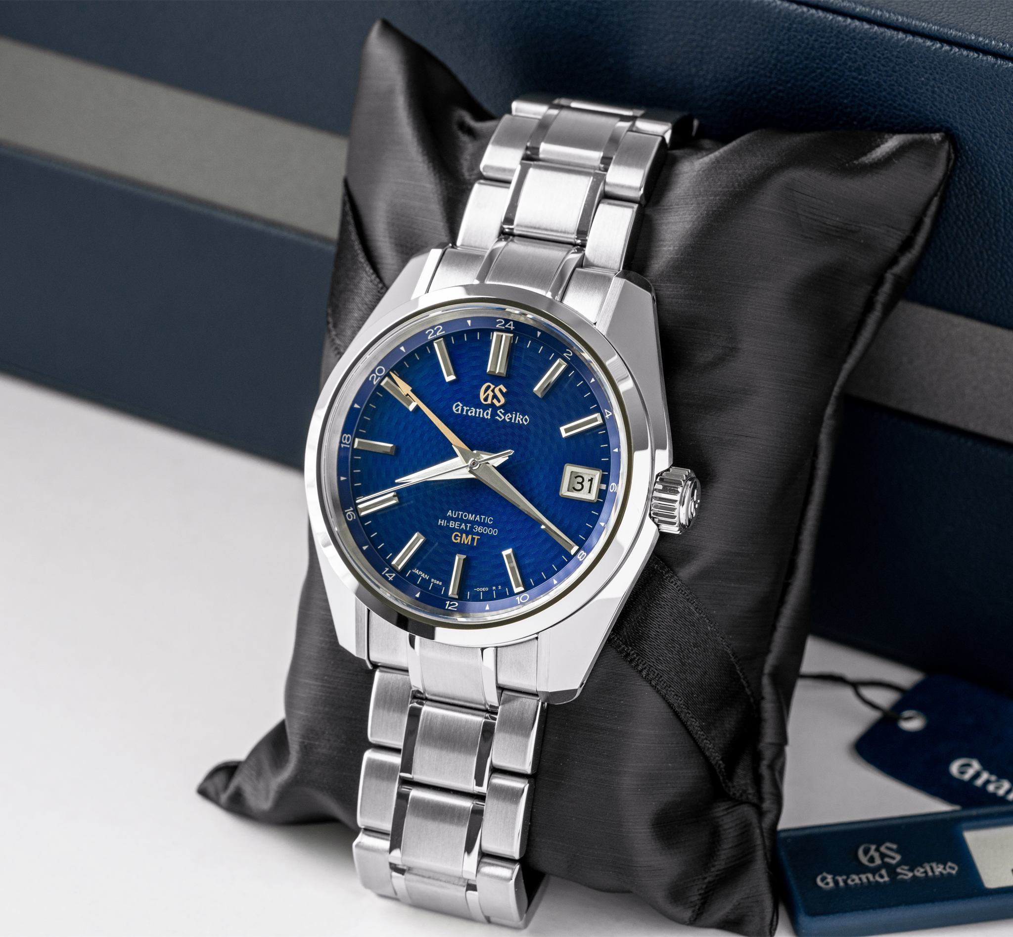 WTS] Grand Seiko SBGJ261 Peacock 44GS Hi-Beat GMT . Limited Edition NEW  | WatchCharts