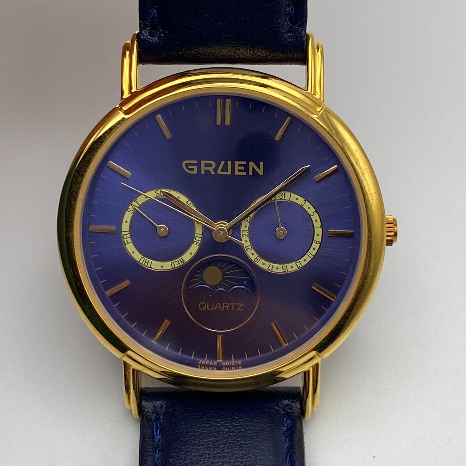 Rare Gruen Day Date Quartz Gold Tone Leather Band Blue Dial  display picture 2