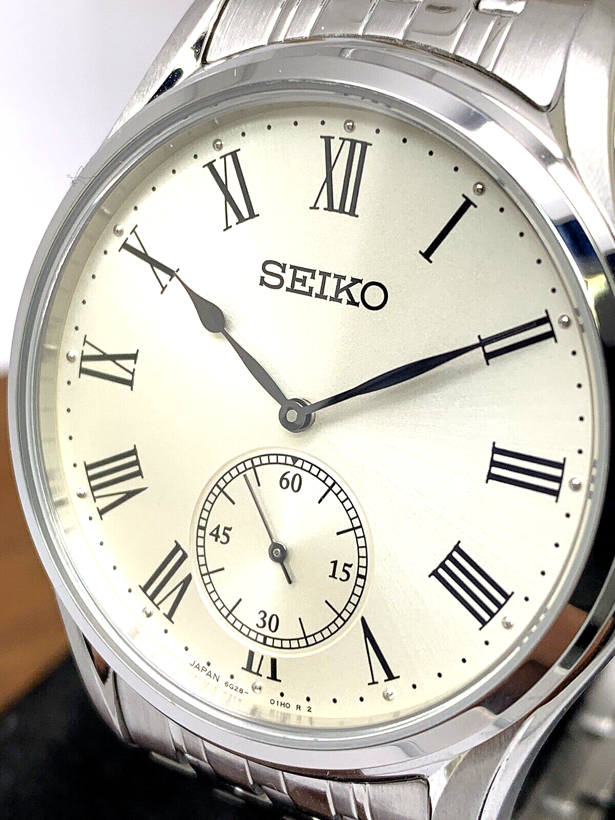 Seiko Men s Watch SRK047 Quartz Antique White Dial Silver