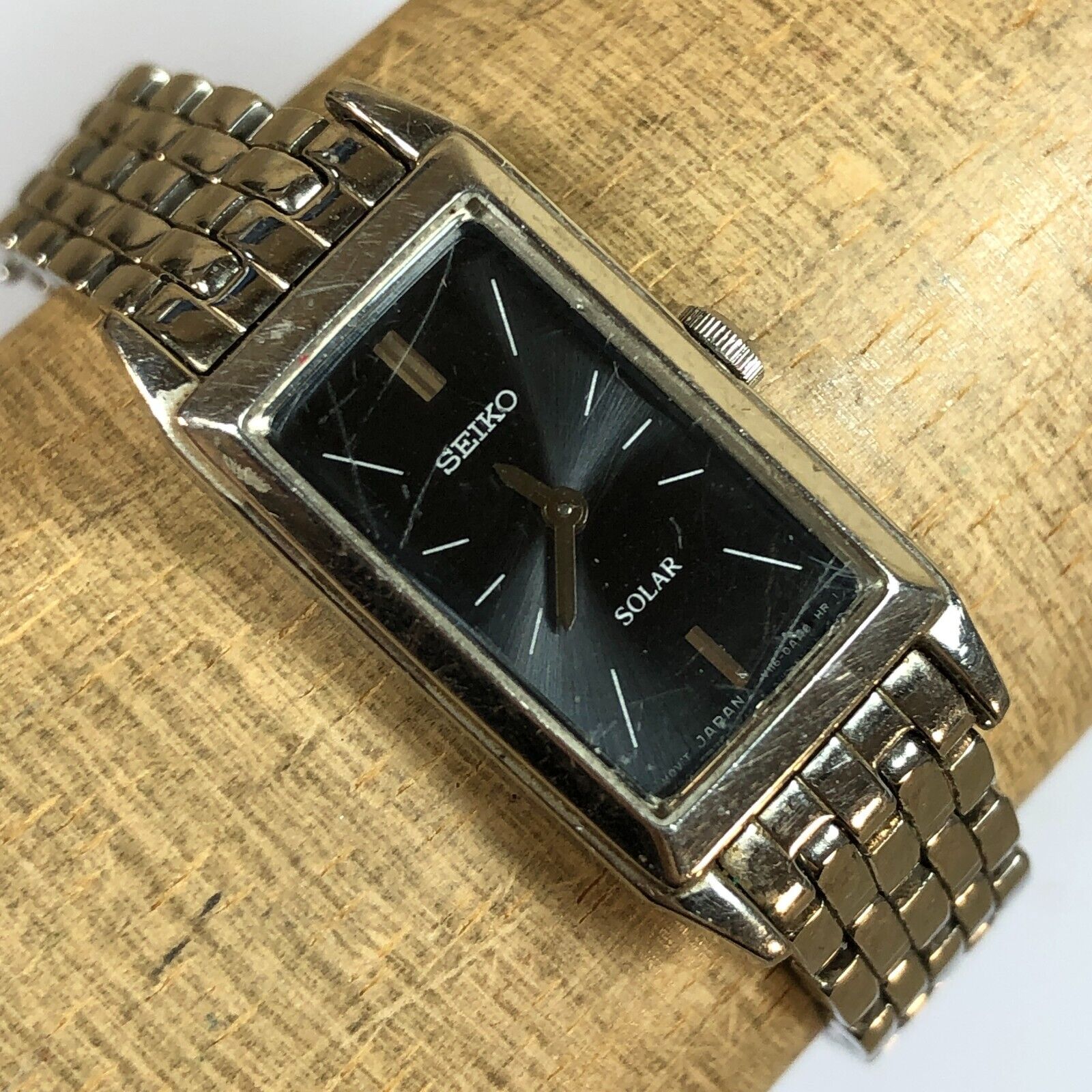 Rare Seiko Ladies Watch V116 0AA0 Solar Power Stainless Steel