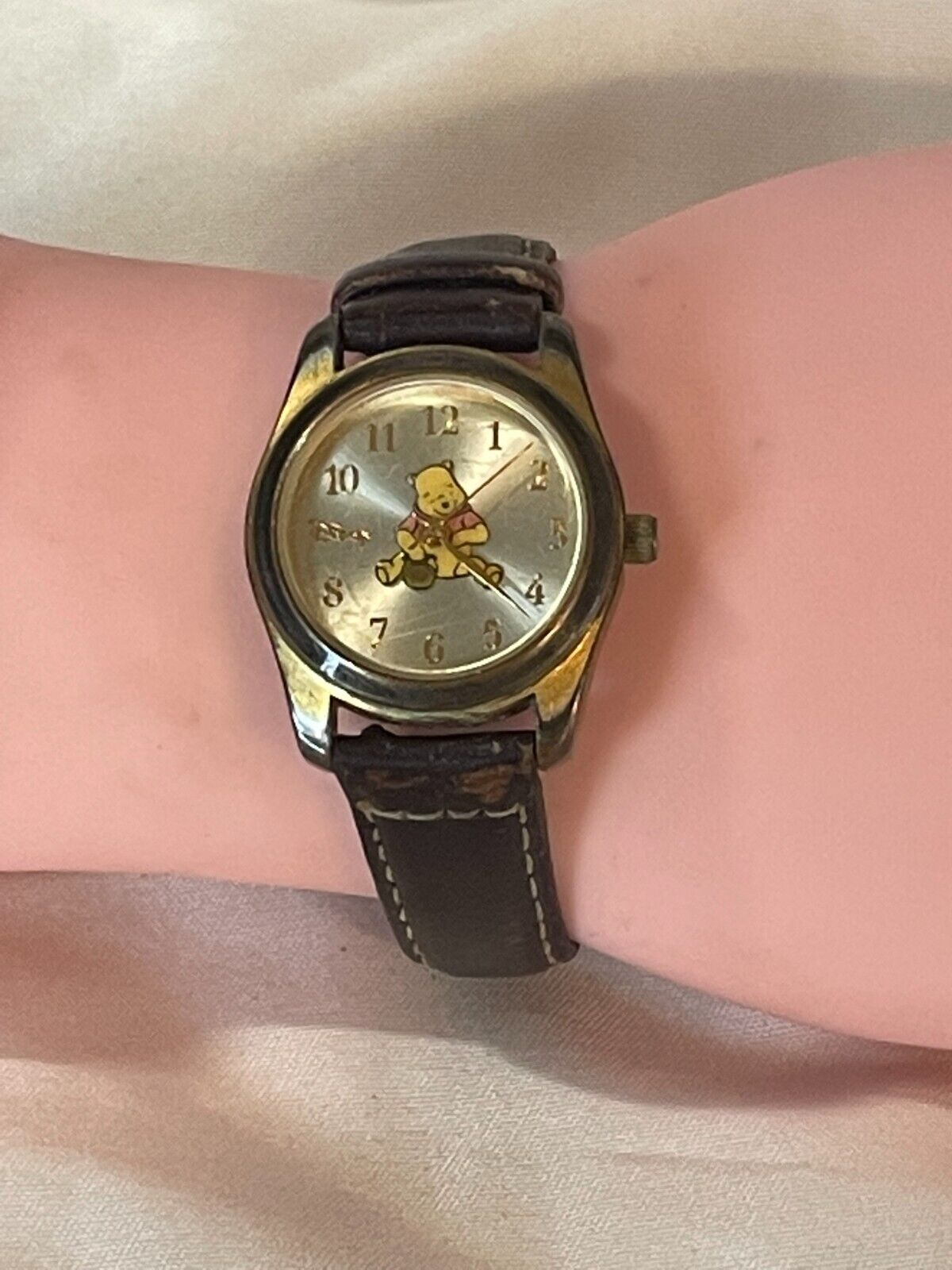 Disney Gold and Brown Winnie the Pooh Wristwatch Timex Disney Winnie the Pooh Gold Tone Analog Watch with  main image 2