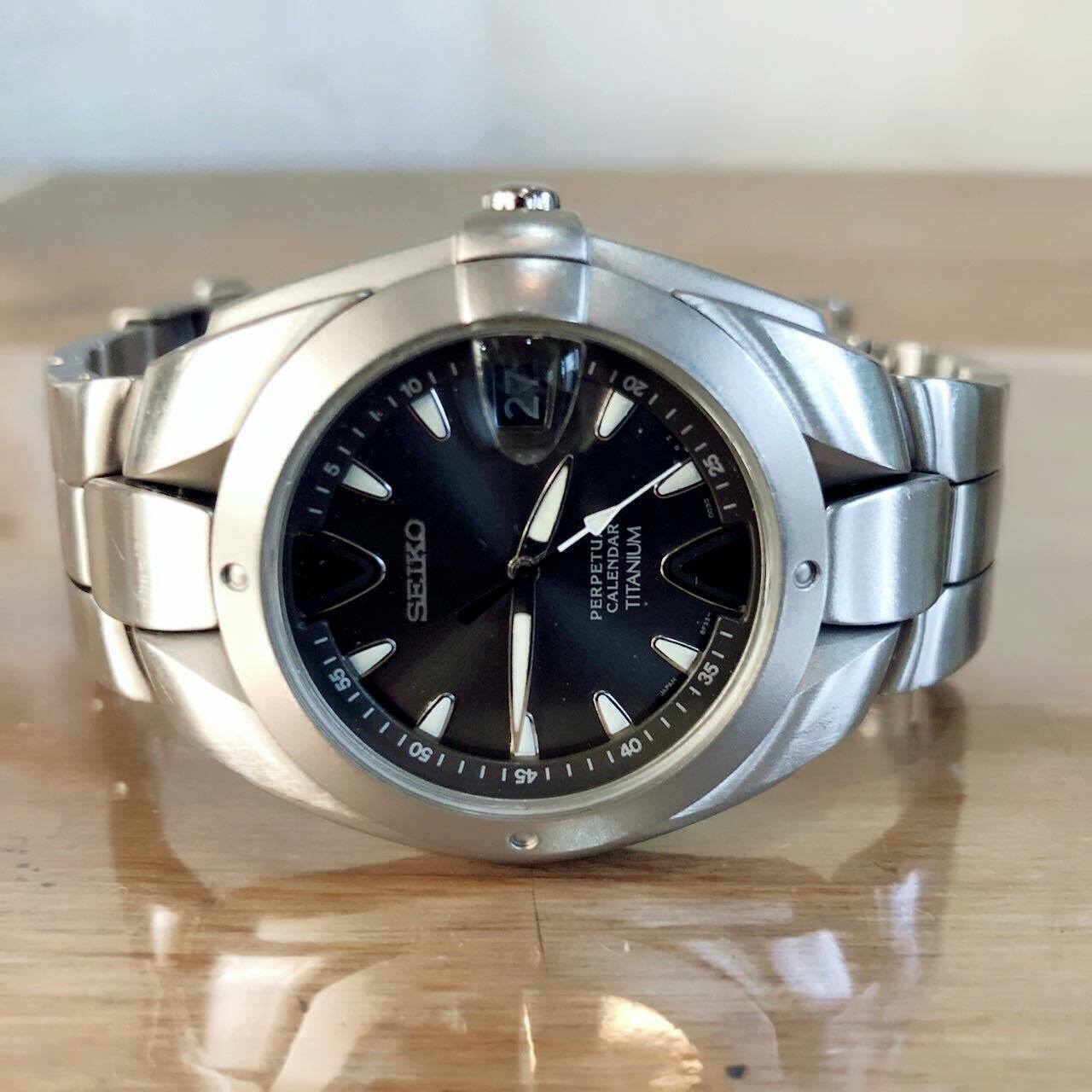 Seiko Perpetual Calendar GMT Quartz Men's Watch 8F32-0010 | eBay
