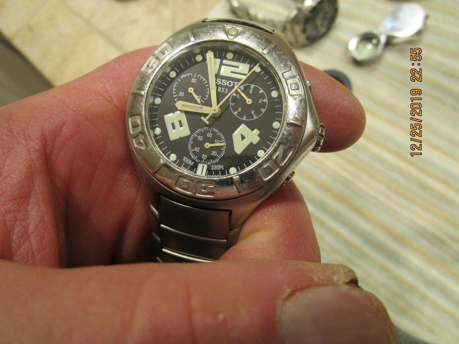 TISSOT S462/562 Quartz Chronograph Men's Watch | WatchCharts