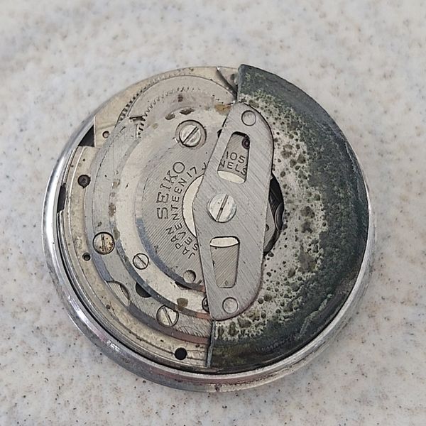 SEIKO-6119 AUTOMATIC NON Working Watch Movement For Parts/Repair Work O