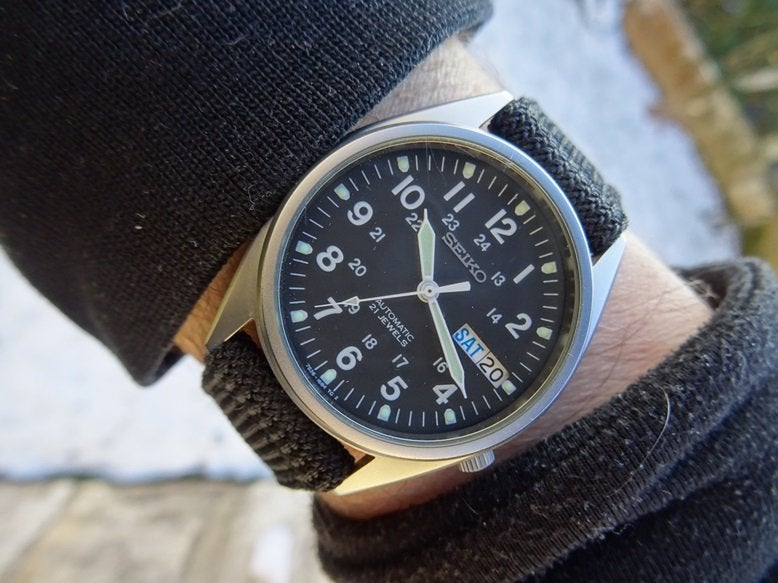 Seiko military hotsell watch automatic