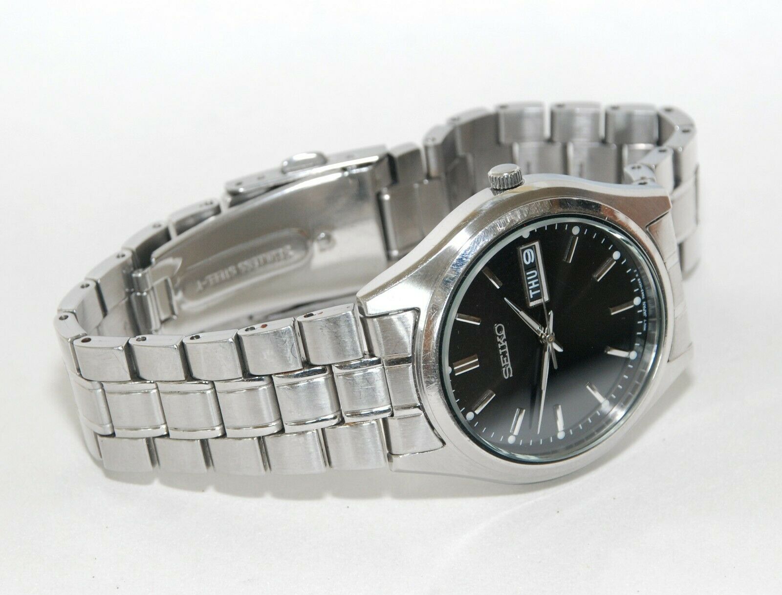 Seiko 7N43 0BF0 A0 Stainless Steel Quartz Day Date Black Dial