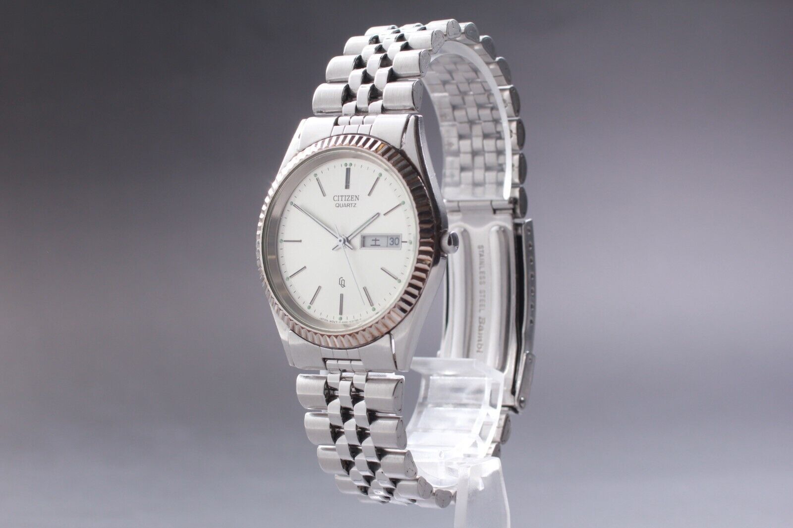CITIZEN Crystron 6100-K09303 Day-Date kanji Men 35mm Quartz Watch