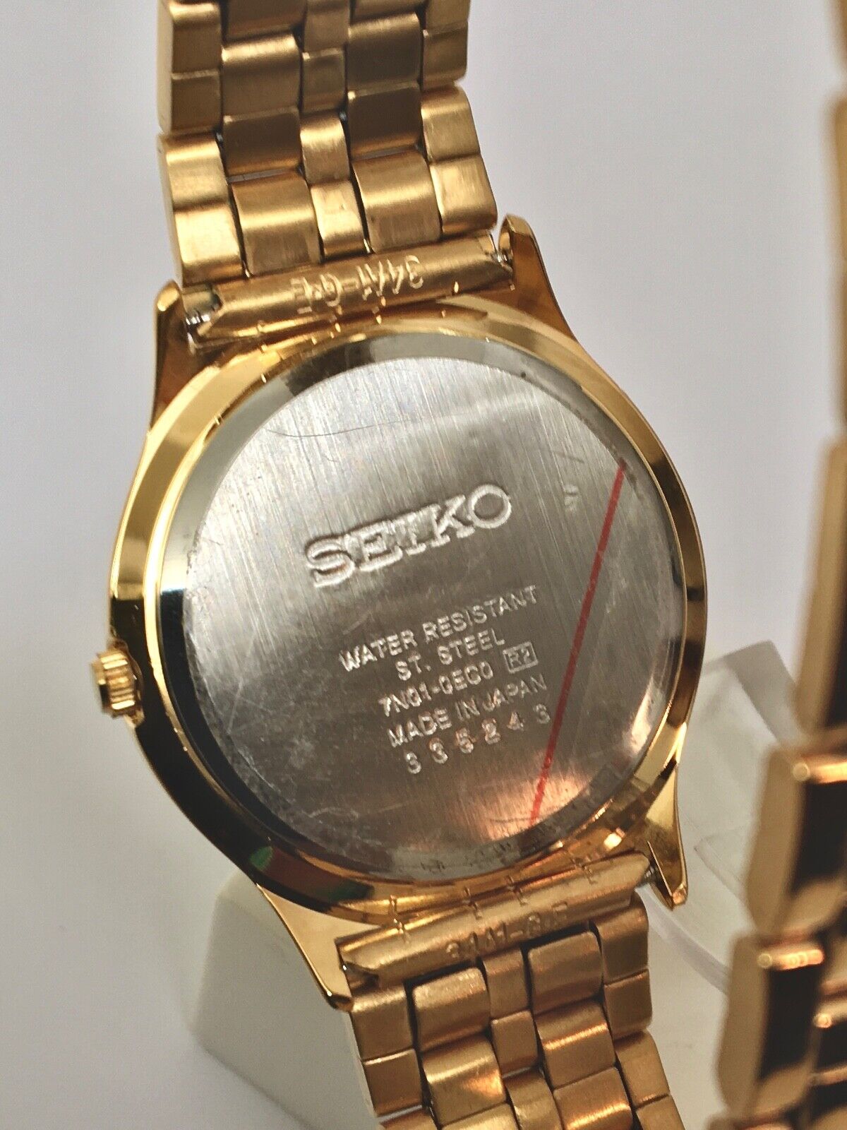 NEW SEIKO QUARTZ SNE486 MID SIZE GOLD TONE BLACK DIAL NEW SEIKO QUARTZ SNE486 MID SIZE GOLD TONE BLACK DIAL