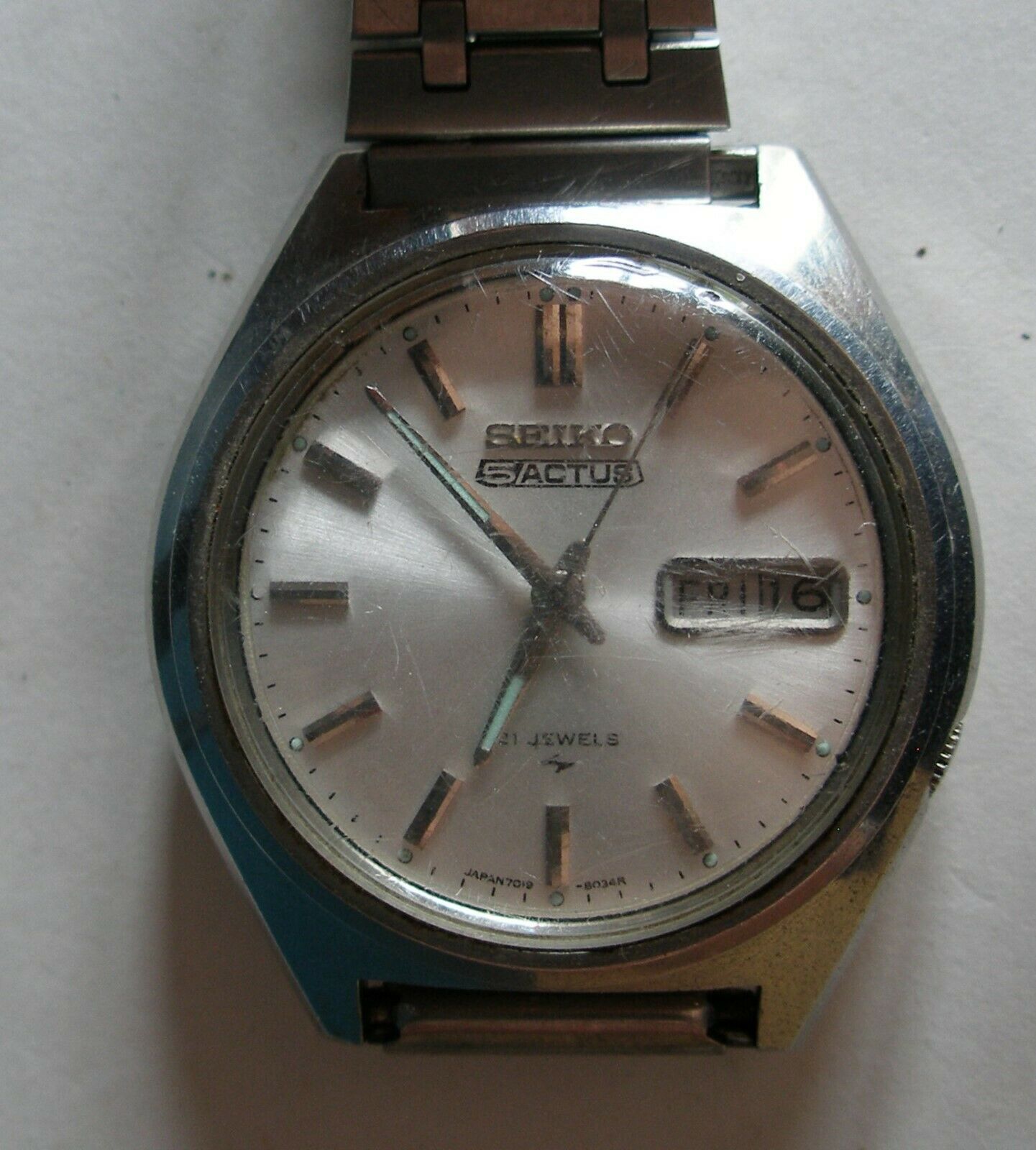 seiko 5 automatic running fast