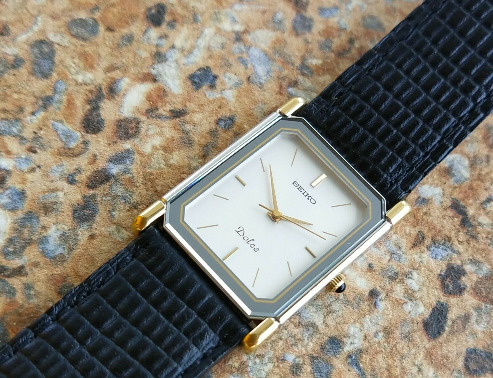 Seiko Dolce Quartz 7741 5050 November 1986 Dress Watch 