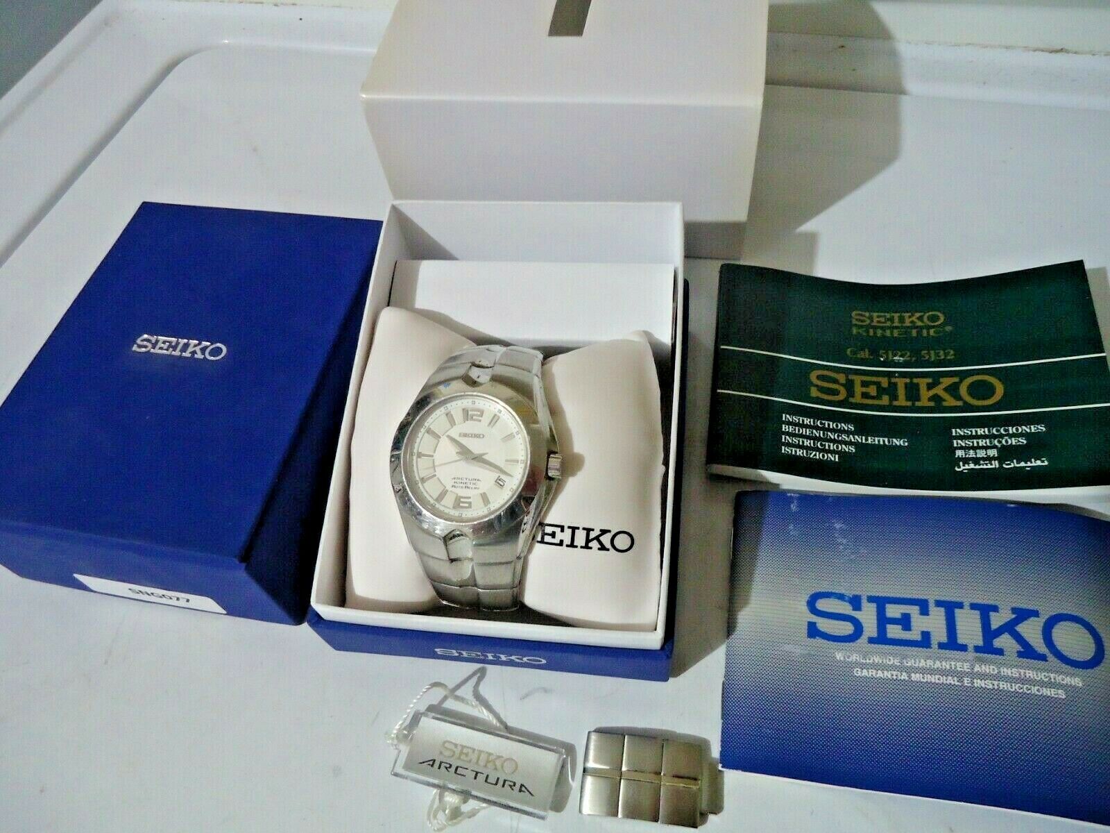 44mm Seiko Kinetic Arctura SNG077 Men s Watch Brushed Stainless