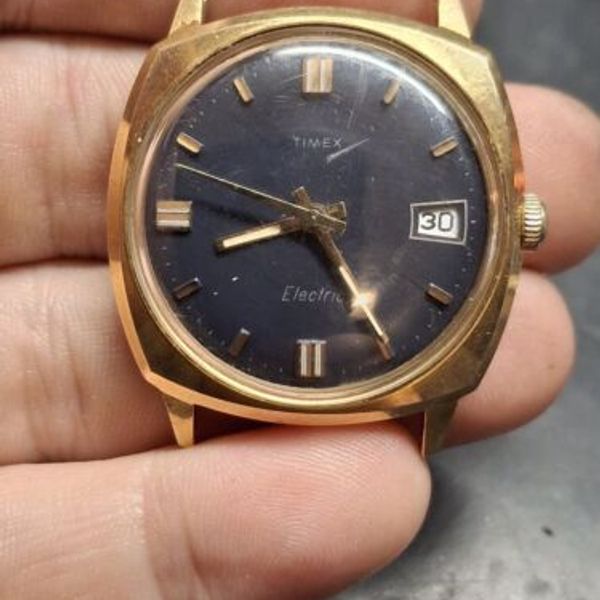 Timex Reno Retro Timex Electric Blue Dial Gold Tone Mens Vintage 1970s Retro Watch ...