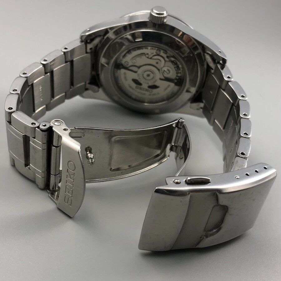 SEIKO Mechanical 4R36-05Z0 Seethrough back Black Dial