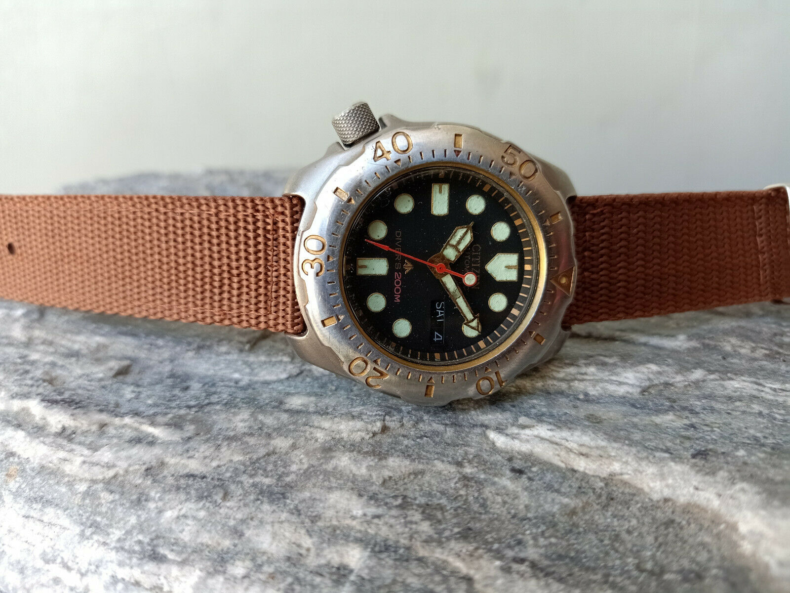VINTAGE CITIZEN 200 M DIVER TITANIUM 8203-824695 TA GN-4-S JAPAN