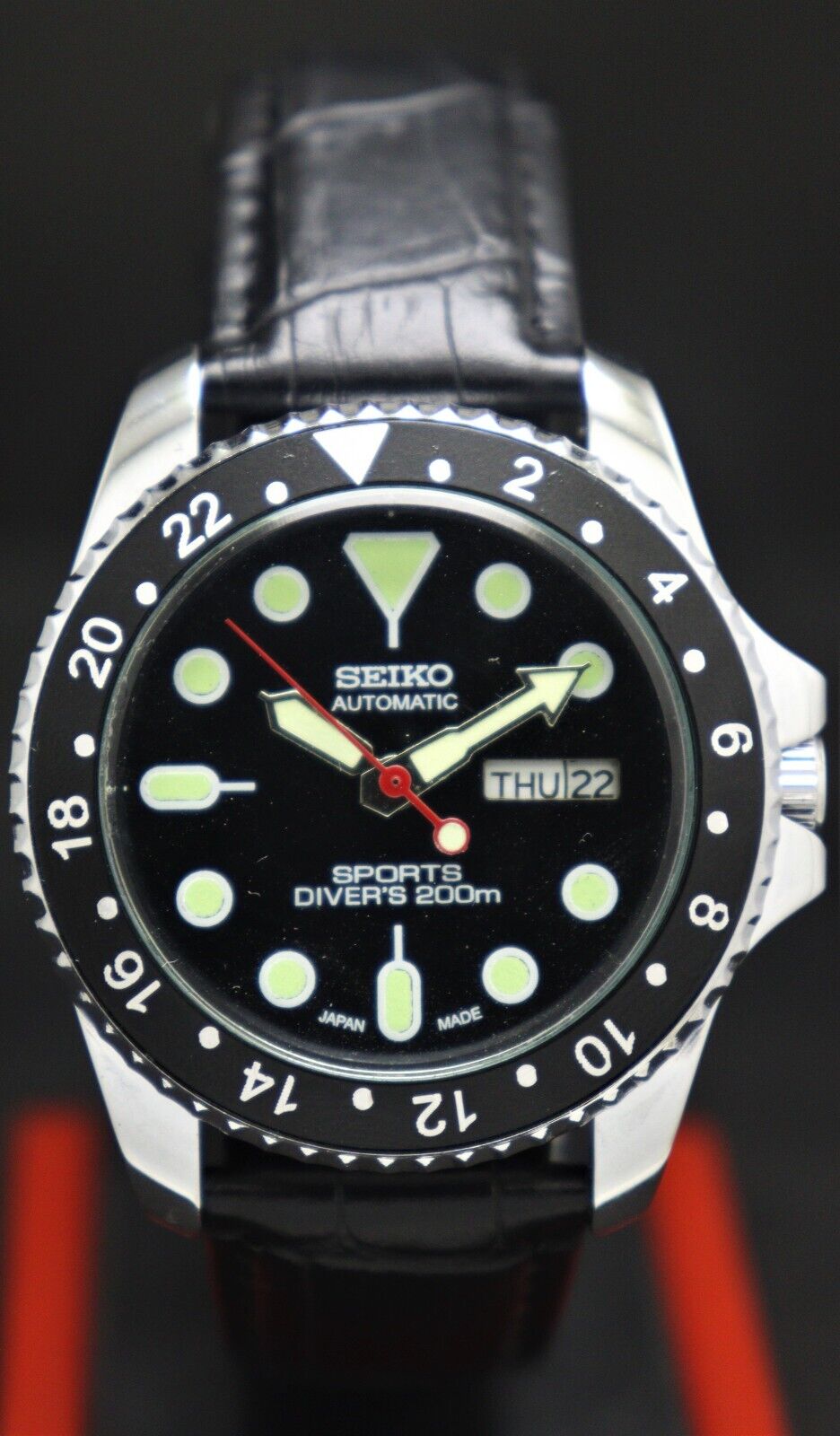 Seiko Sports Style Automatic 17 Jewels Day Date Japan Movement