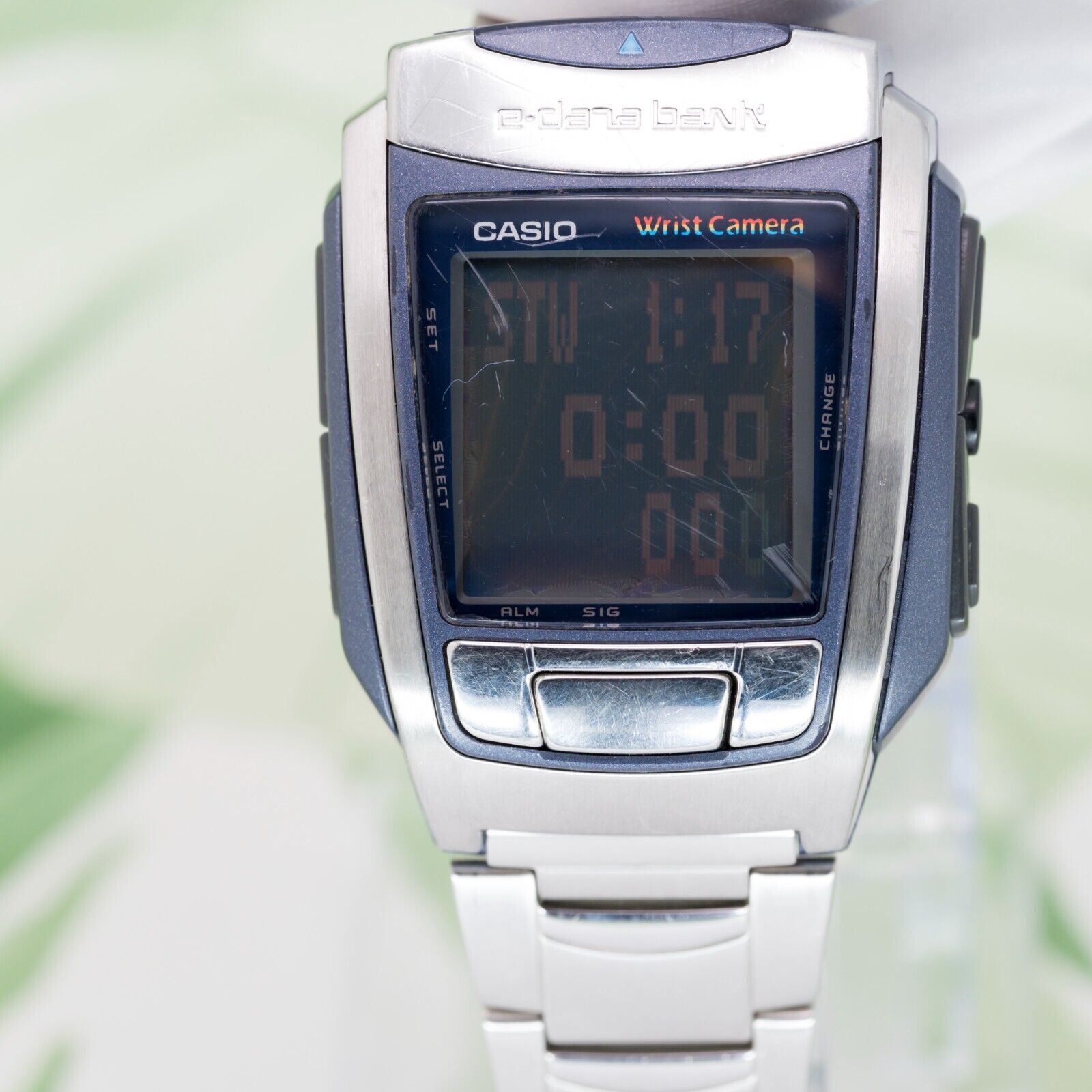 2000 CASIO WQV-10 WRIST CAMERA WR VINTAGE DIGITAL WATCH