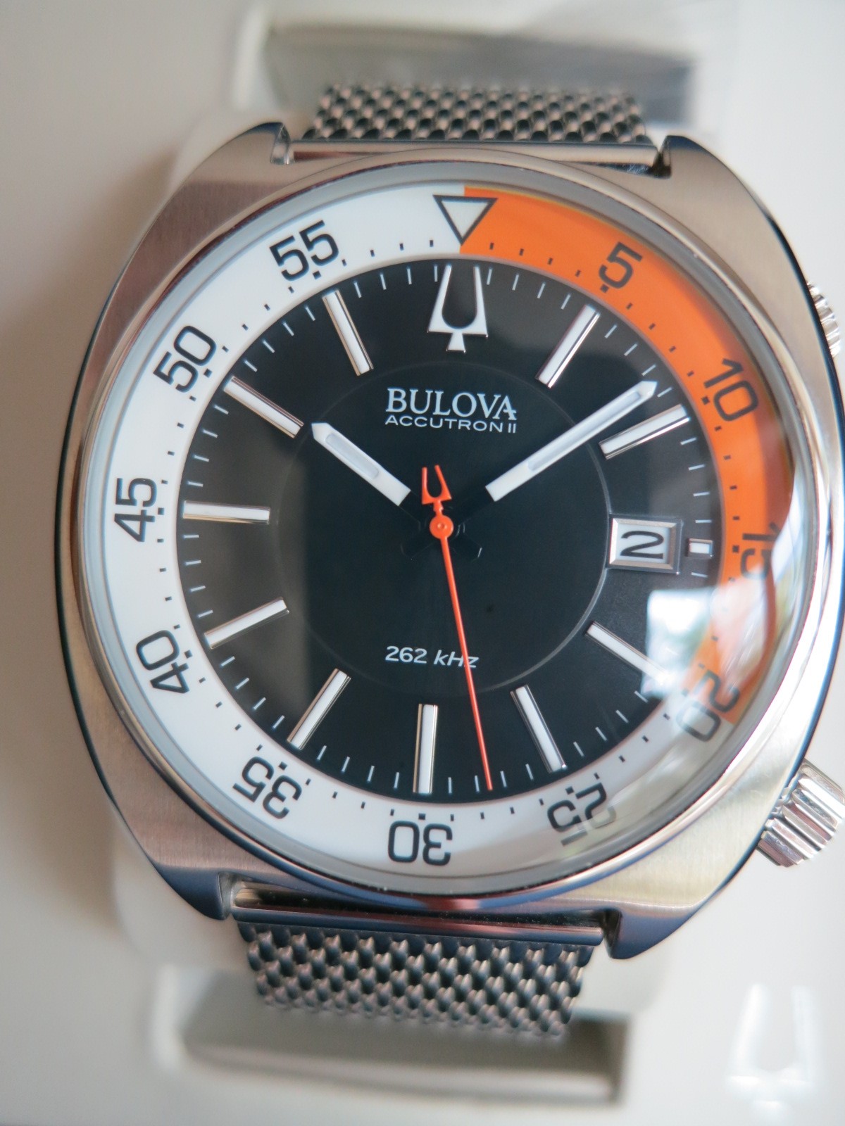 Bulova accutron ii hot sale snorkel 96b208 orange