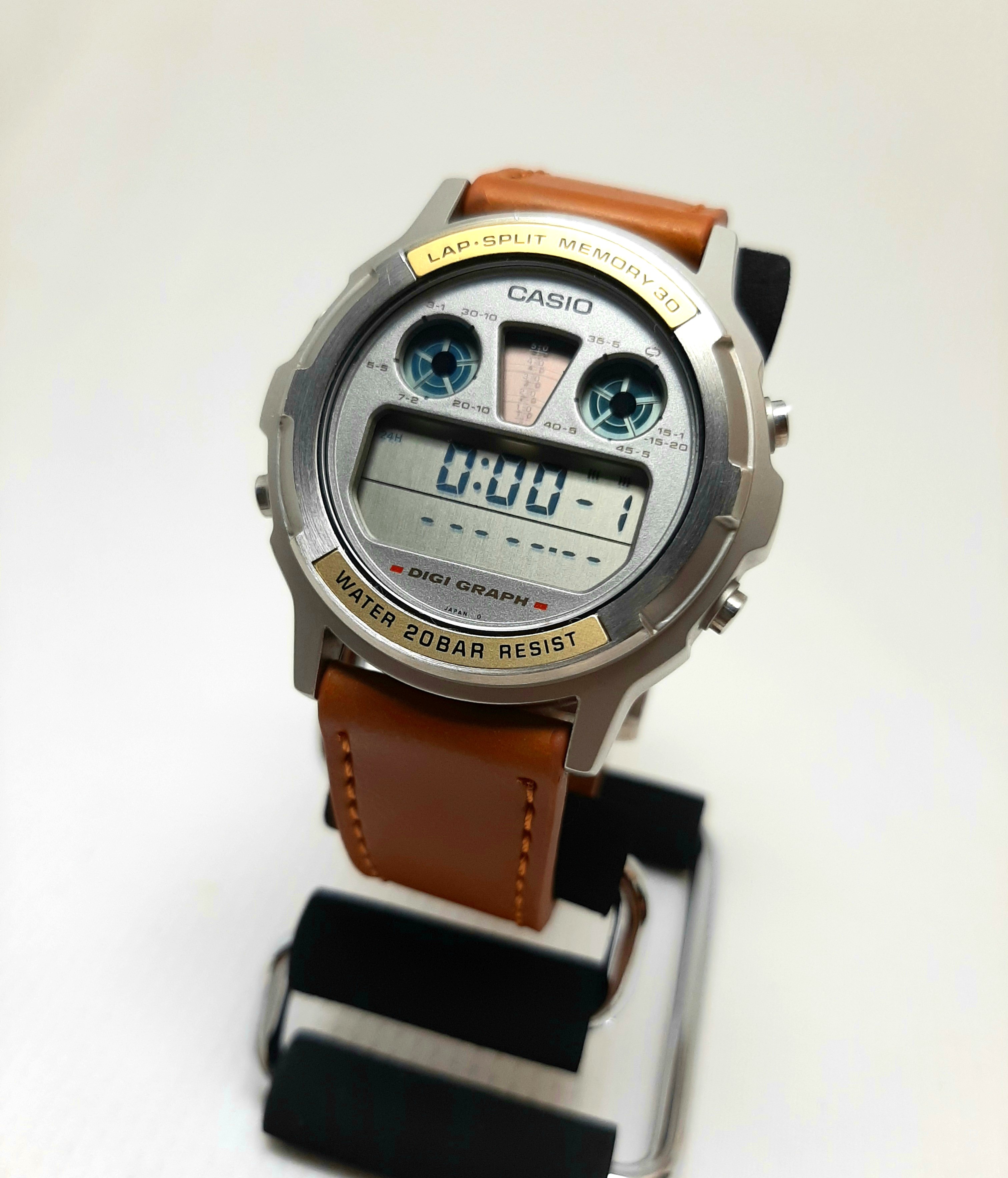 CASIO DW-320 DIGI GRAPH デジタル腕時計 CASIO DW-320 DIGI GRAPH デジタル腕時計
