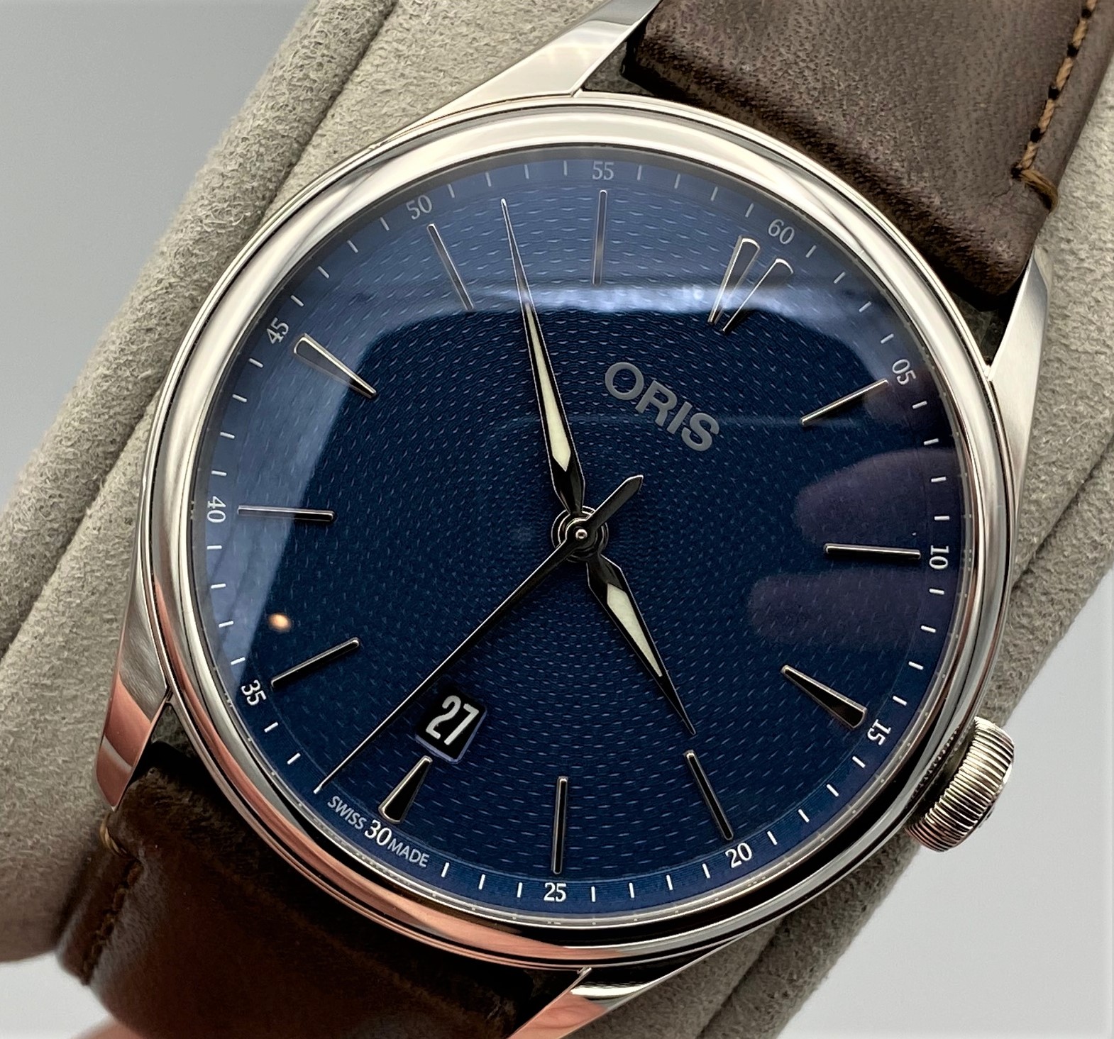 FS Oris Artelier Date Auto 40mm 01 733 7721 4055 Stunning Blue