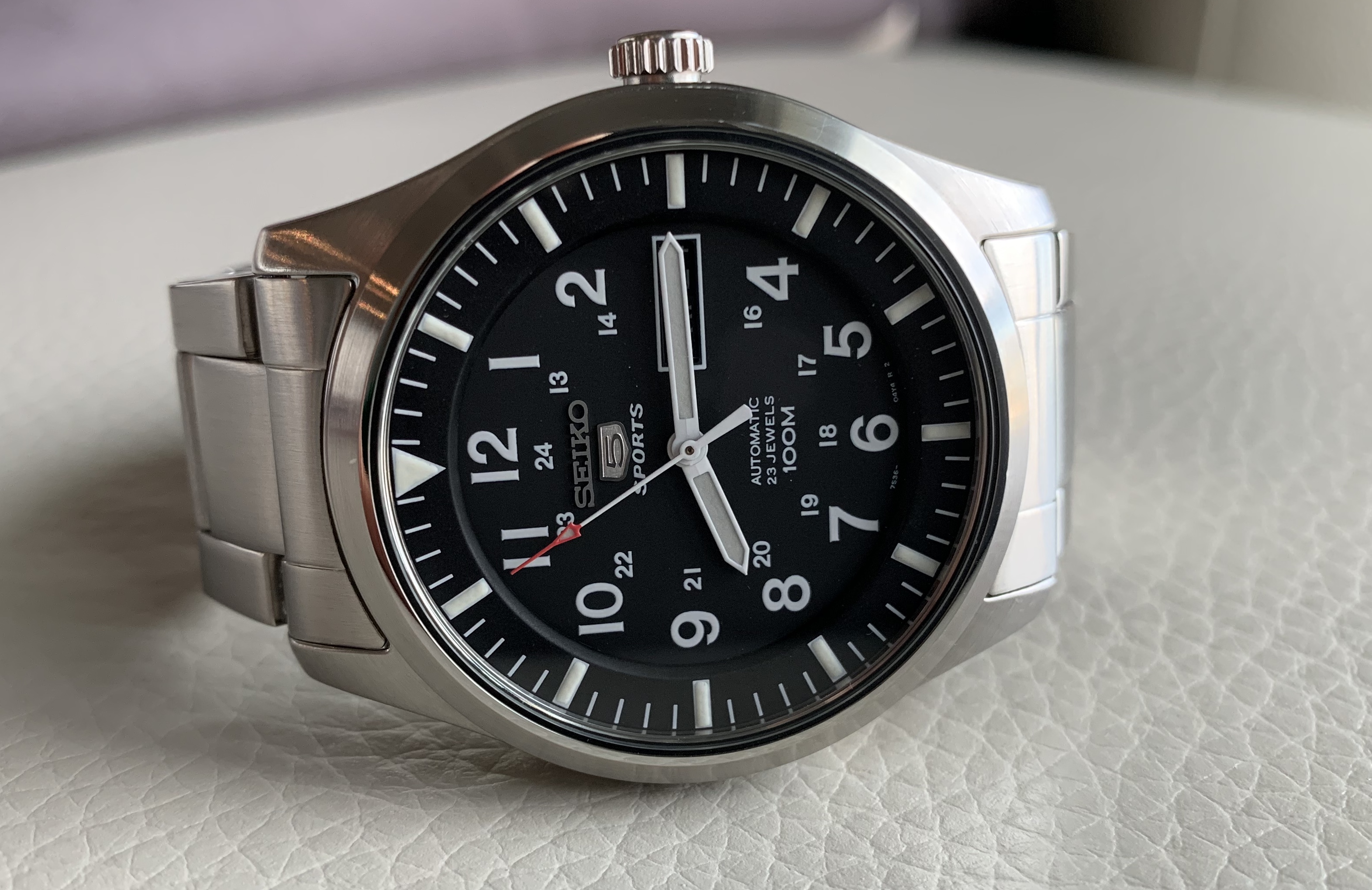Seiko SNZG13 | WatchCharts