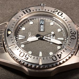 Seiko 5M43-0B70 SBBW049 Grey Ghost Scuba 200m Diver AGS