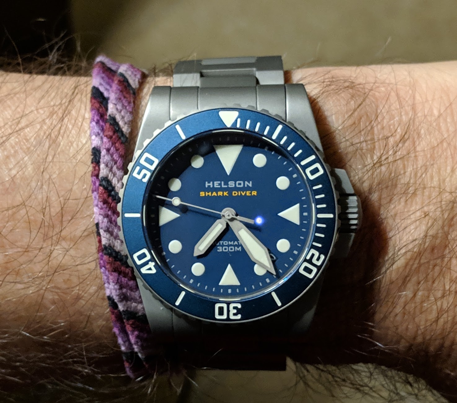helson shark diver 38 titanium