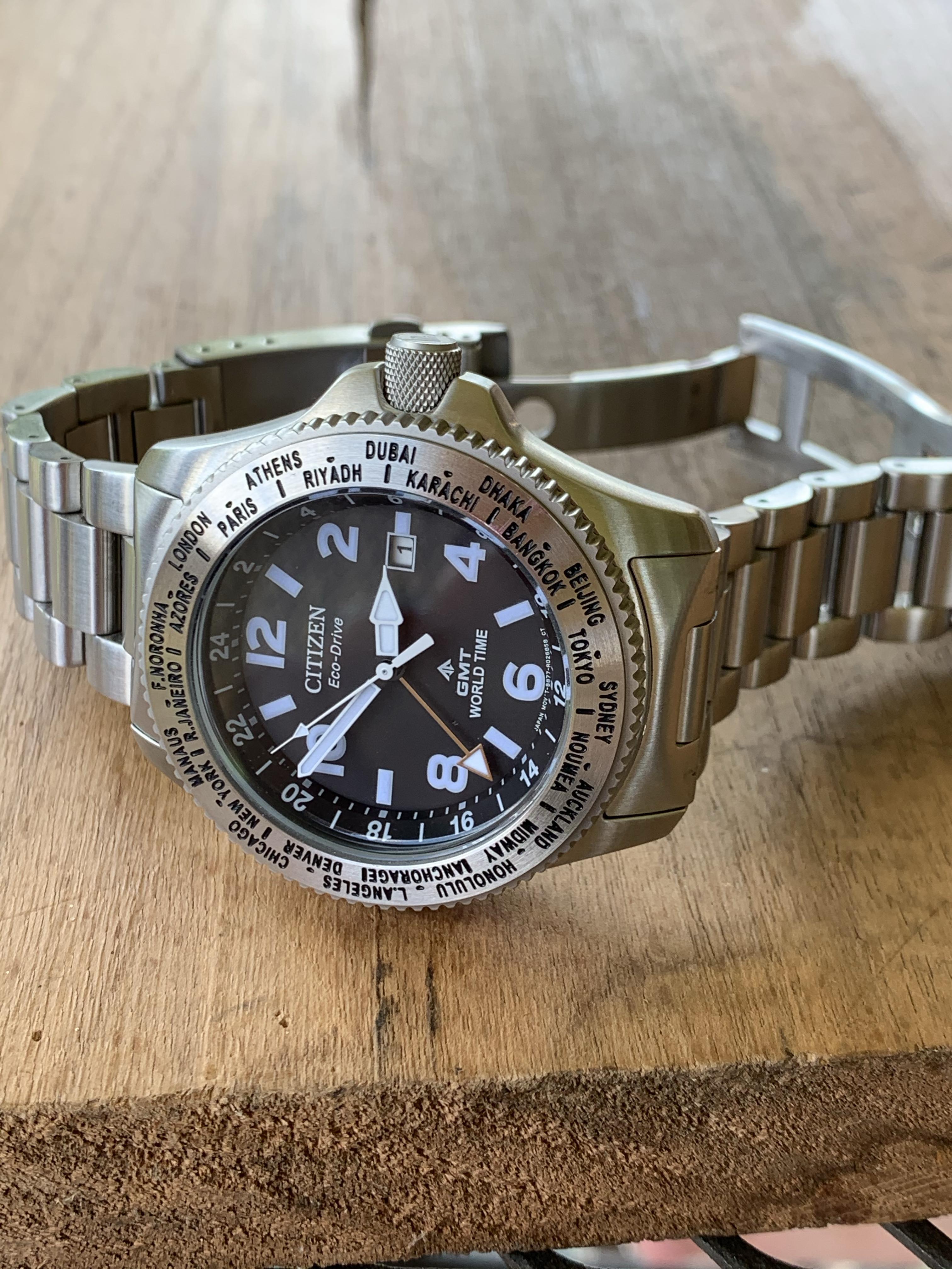 Citizen ProMaster Eco Drive GMT World Time BJ7100-82e watch 