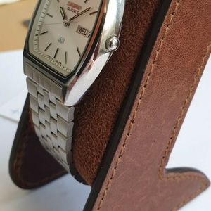 アンティーク! SEIKO SQ 8123-5270 メンズ　腕時計 WTS] Vintage Seiko SQ Quartz - 8123-5270 - Sunburst Navy