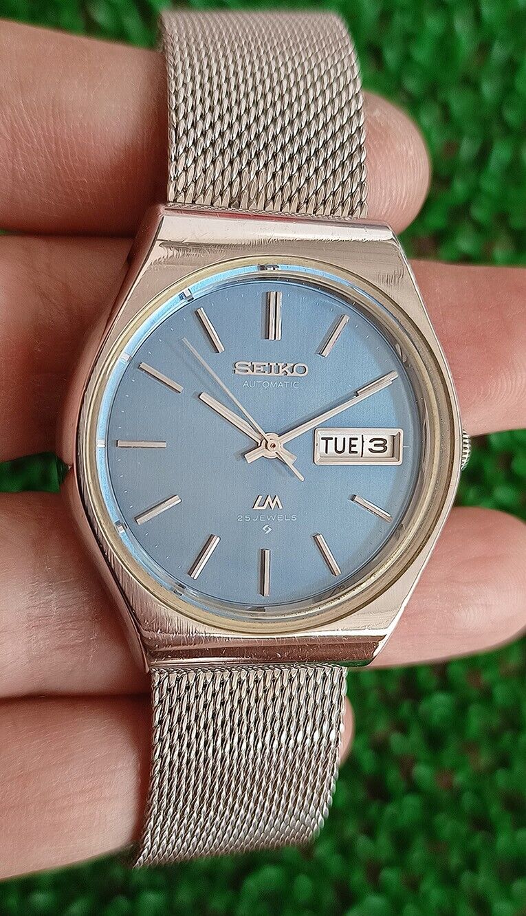 RARE VINTAGE SEIKO LM NICE BLUE DIAL 5606-8100 AUTOMATIC 25 JEWELS