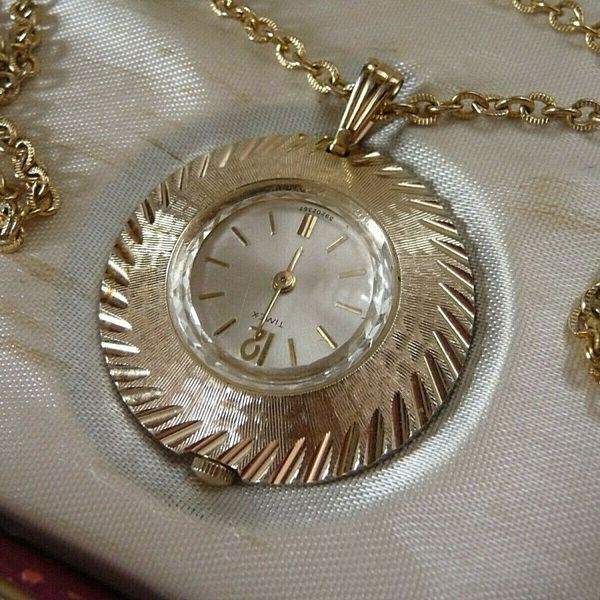 Vintage Timex Cavatina Women\'s‎ Necklace Watch w/ OG Case - NOT SURE IF I WORKS Vintage Timex Cavatina Find: Last Score of 2023 | TikTok main image 2