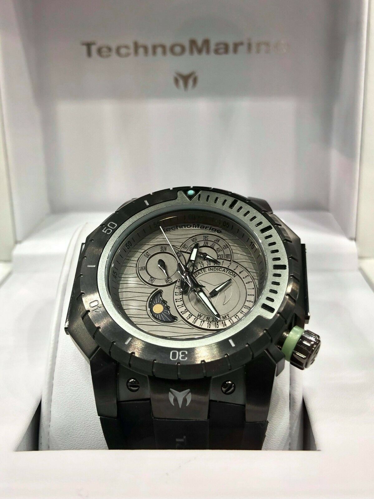 Technomarine cheap manta diver