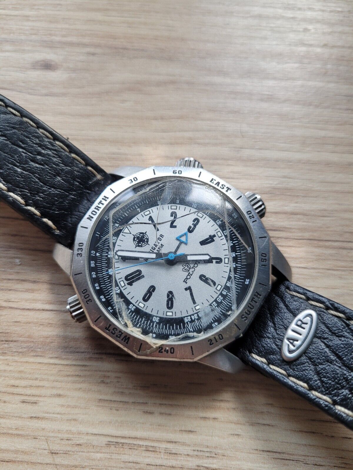 Poljot Navigator Alarm Watch 107/999 2612.1 | Working but cracked