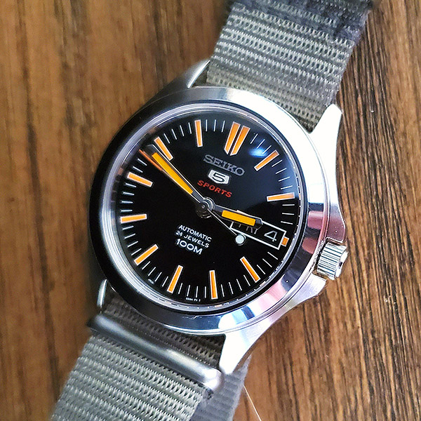 FSOT Seiko 5 SNKK87 mod project orange lume double domed