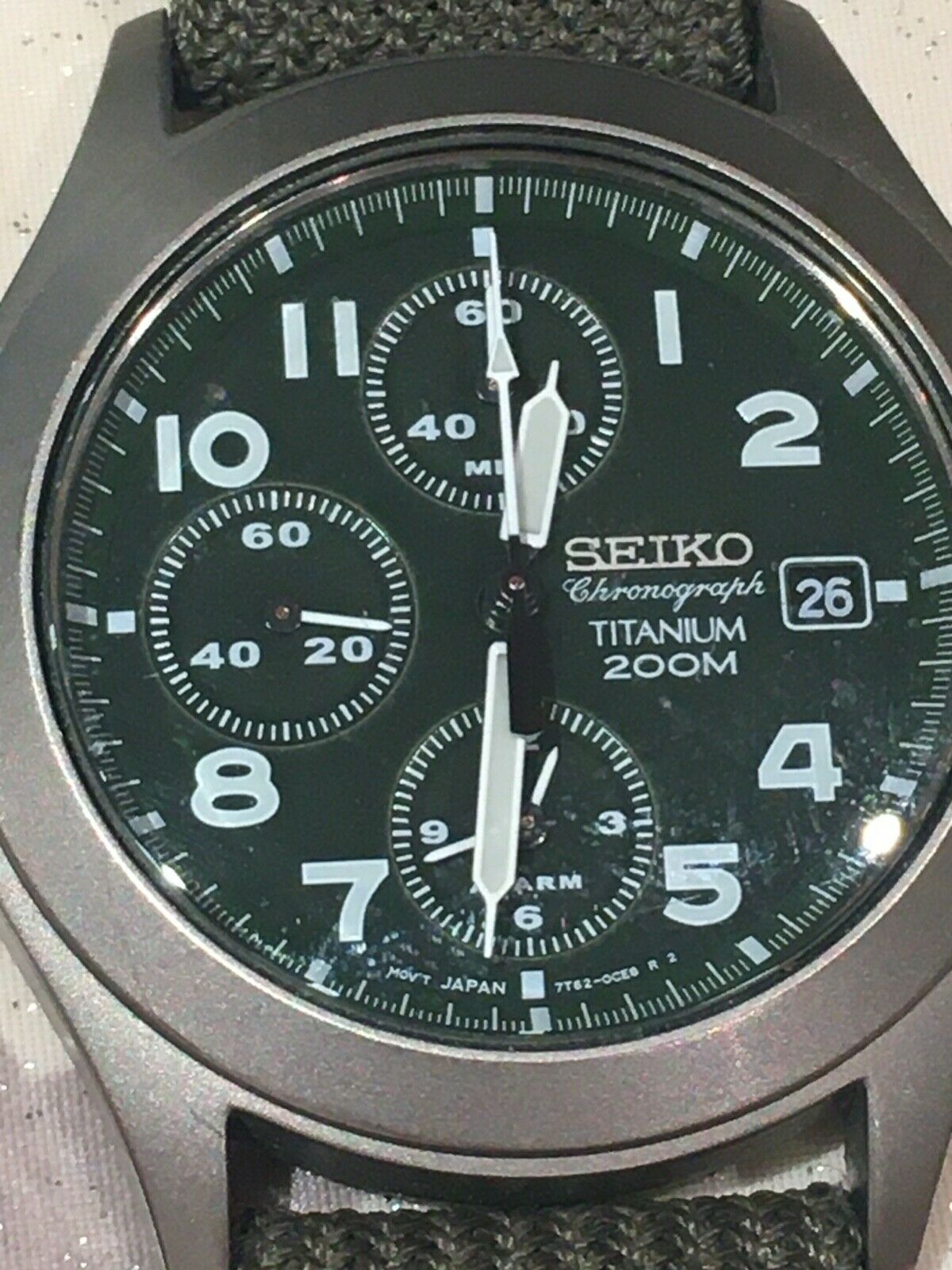 seiko chronograph titanium 200m