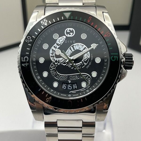 Gucci Dive YA136218 45mm Black Dial Snake Motif Steel Bracelet Quartz