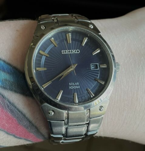 Seiko V157 0AV0 R2 Solar 100M Blue Dial Silver Band Stainless