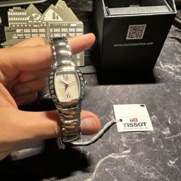 Tissot Lovely Mother of Pearl Dial Silver Steel Strap Watch For Women - T058.009.61.116.00
