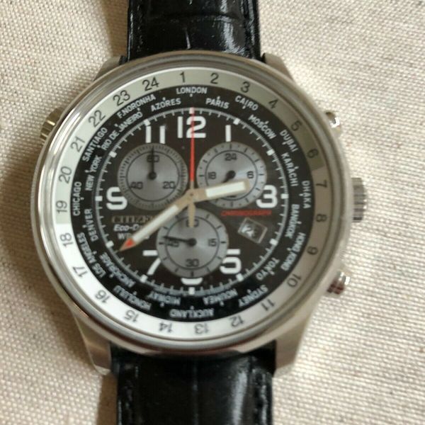 Citizen Eco Drive Watch WR100 hardly worn and in perfect condition with