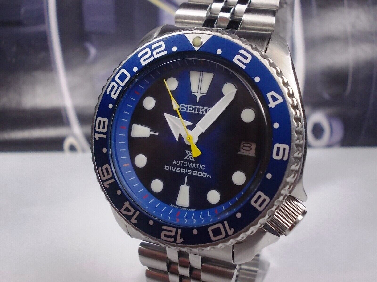 VINTAGE SEIKO 150M DATE DIVERS AUTO MENS WATCH 7002-7000 'BLUE
