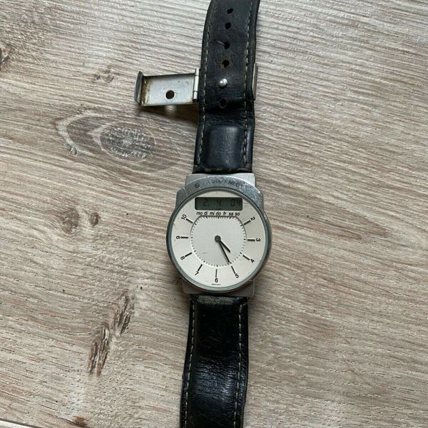 Armbanduhr Junghans Mega Funkuhr 25 4100 407 90er Uhr WatchCharts