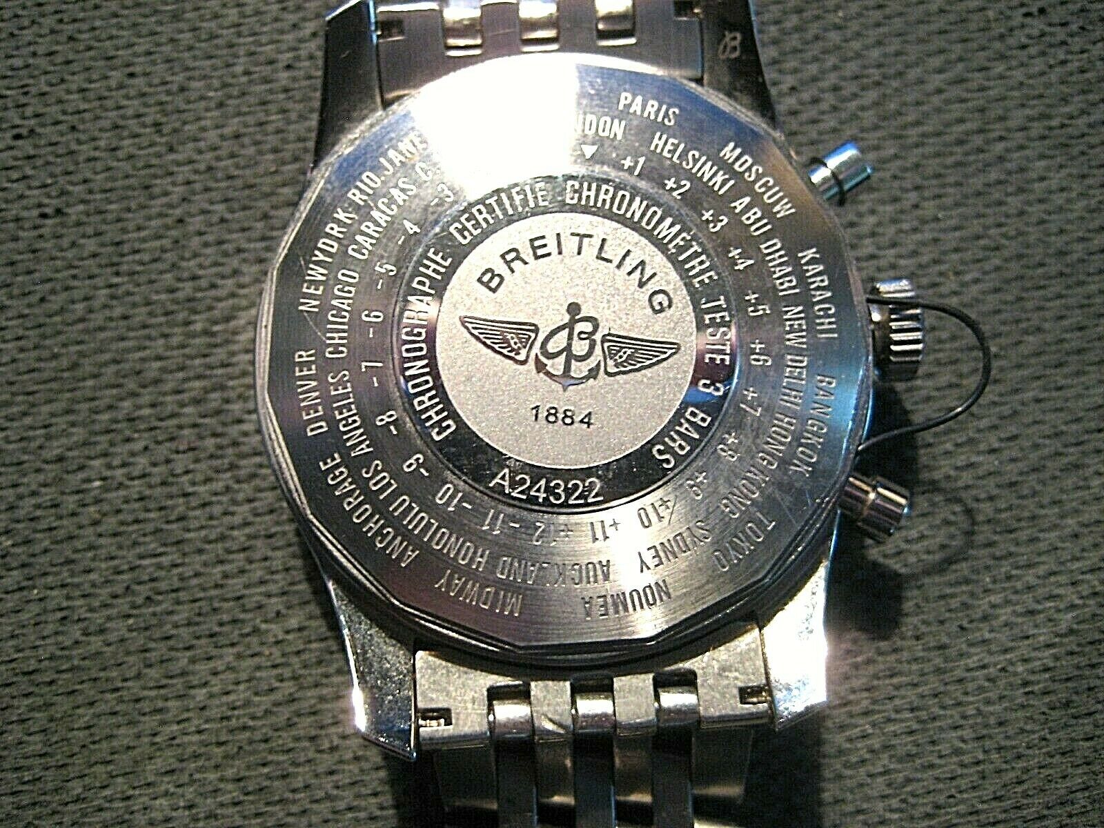 wrist watch,breitling chronometre navitimer teste 3 bars 1884 