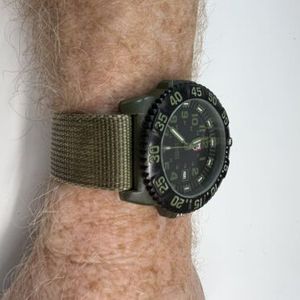 Luminox 3040 Series OD Military Green Case Date 44mm New Battery 2 NATO Straps WatchCharts Marketplace