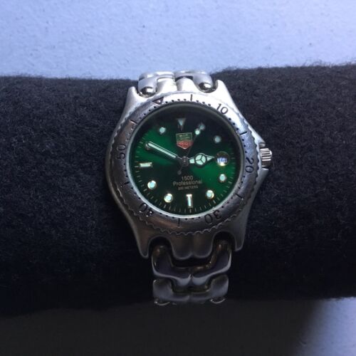 Vtg.Ladies Heuer Tag Green Face Professional 1500 Swiss made 7