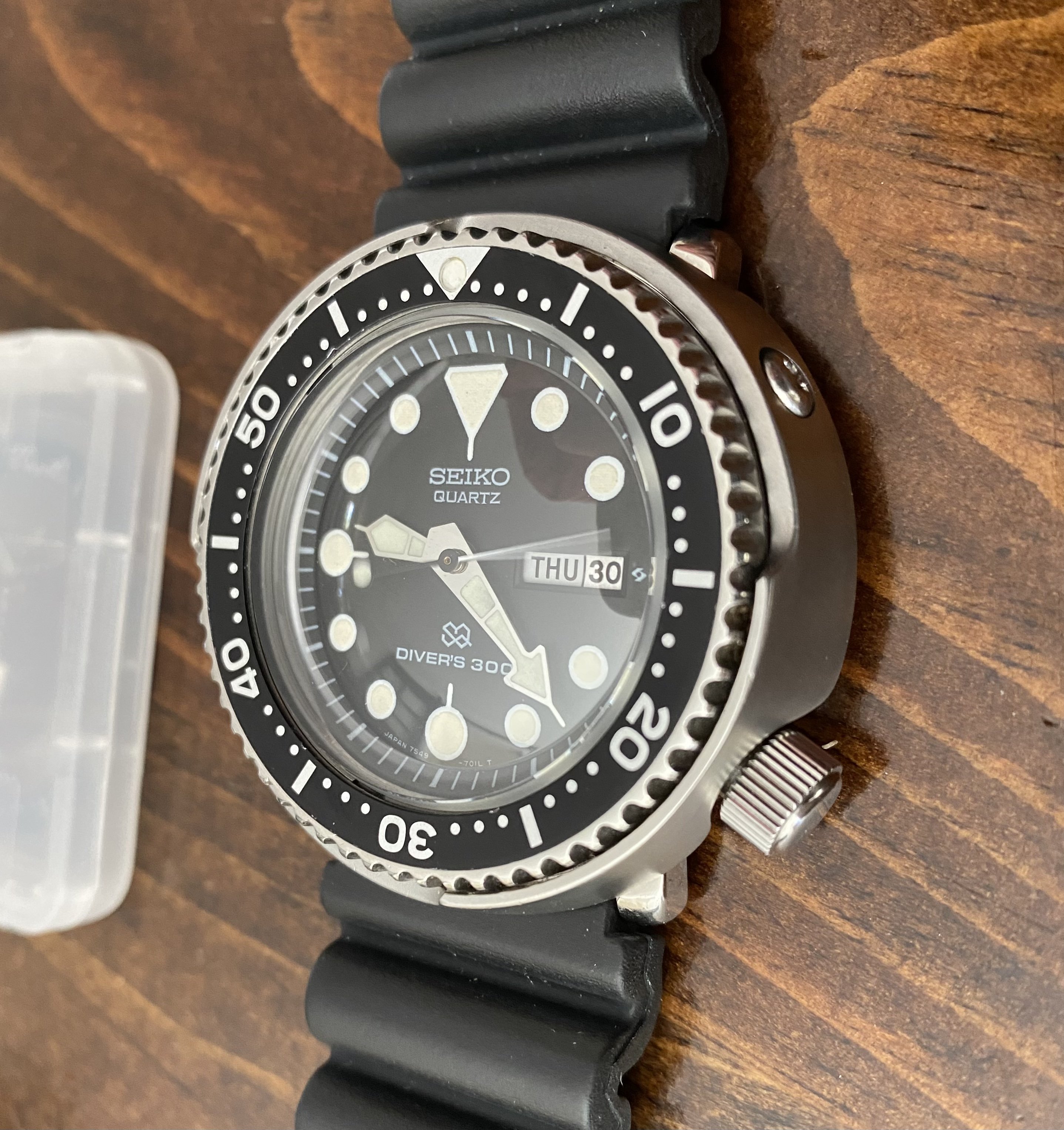 700 USD] Seiko 7549-7010 Tuna | WatchCharts