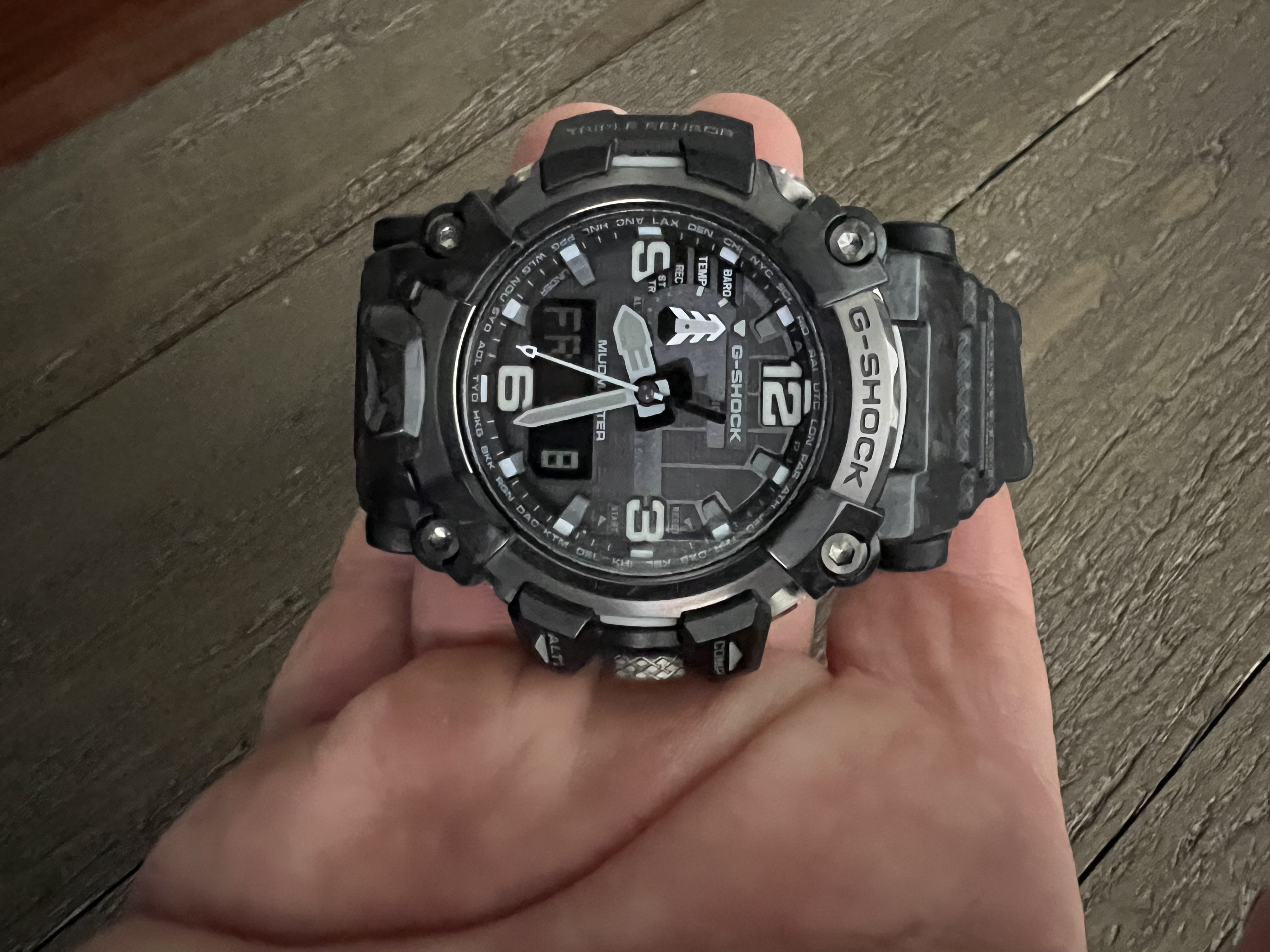 CASIO GWG-2000-1A1JF G-Shock Carbon MUDMASTER Radio Solar Triple