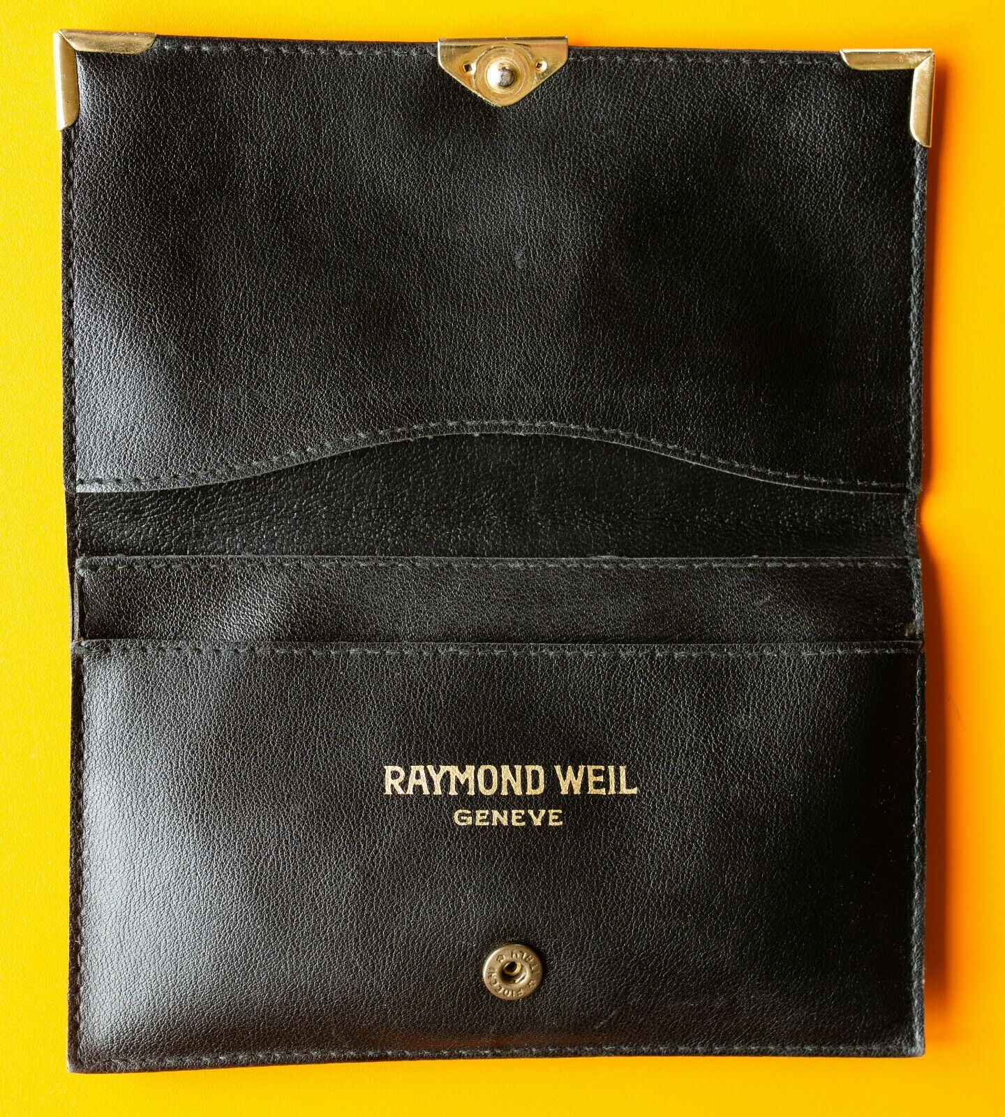 Raymond sale weil wallet