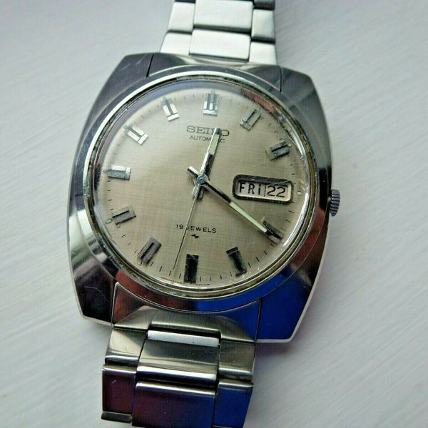 RARE VINTAGE SEIKO 7006-8090 19 JEWEL DATED 1975 | WatchCharts